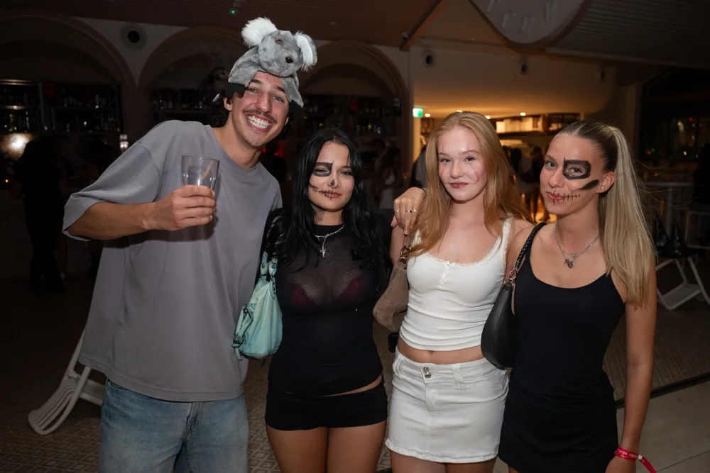 Halloween Party at Bounce Surfers — photograph 31
